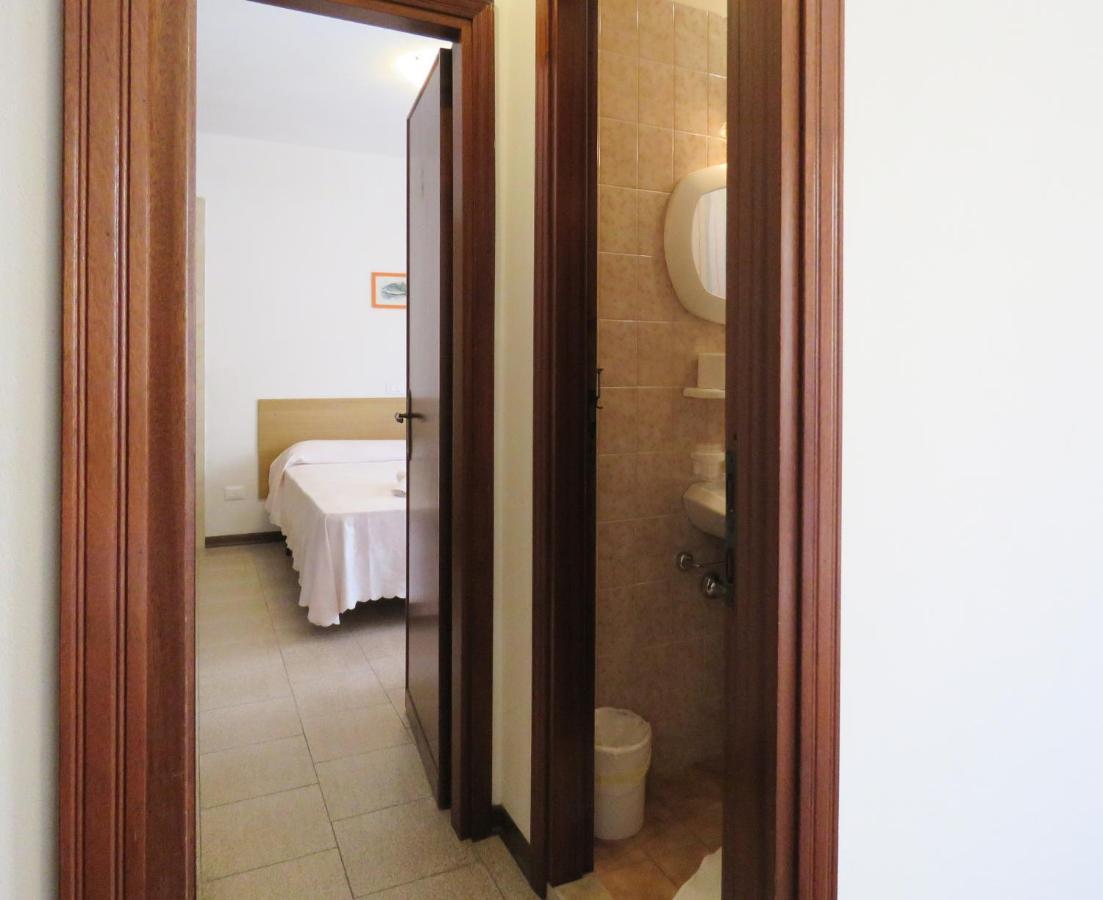 Family Room with Balcony,996330313:JPEG